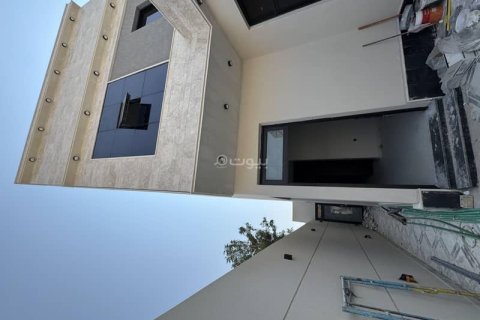5 bedrooms Villa in Riyadh, Saudi Arabia No. 60177 7