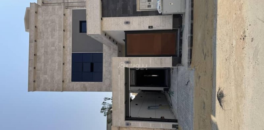 5 bedrooms Villa in Riyadh, Saudi Arabia No. 60177