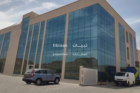 930m² Office in Muscat, Oman No. 53725