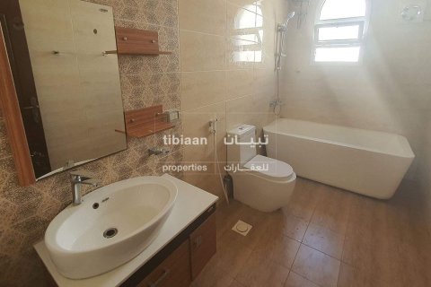Apartment de 3 dormitorios en As Sib, Oman No. 53724 6