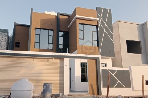 Вилла с 5 спальнями в Malkiya, Бахрейн №59393