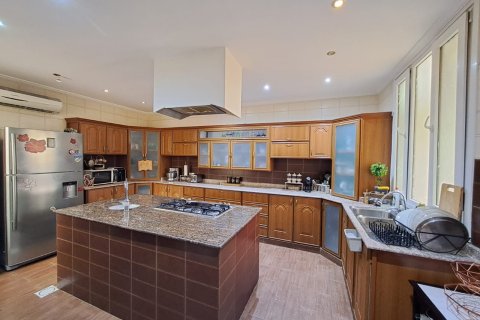 5 bedrooms Villa in Al Ansab, Oman No. 54284 3
