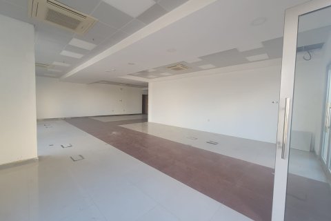 115m² Commercial property in Muscat, Oman No. 54283 4