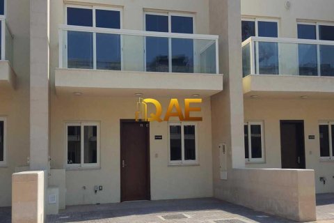 3 bedrooms Villa in International City, UAE No. 34078