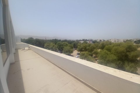 94m² Commercial property in Al Qurm, Oman No. 54711 6