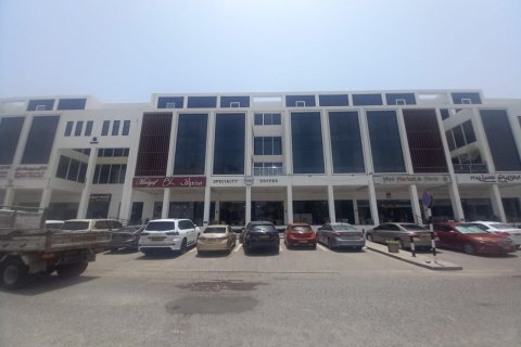94m² Commercial property in Al Qurm, Oman No. 54711