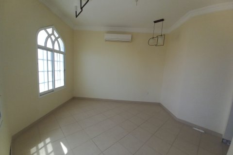 4 bedrooms Villa in Al Qurm, Oman No. 54713 6