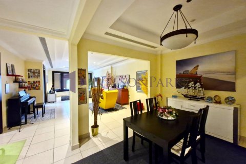 1 غرف نوم شقة في الدوحة, Qatar رقم 56718 8