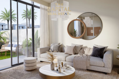 4 bedrooms Townhouse in Dubai, UAE No. 7703