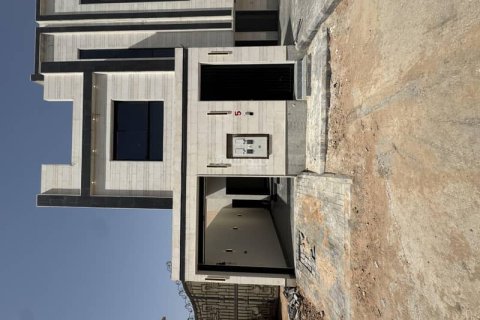 3 bedrooms Apartment in Riyadh, Saudi Arabia No. 61518