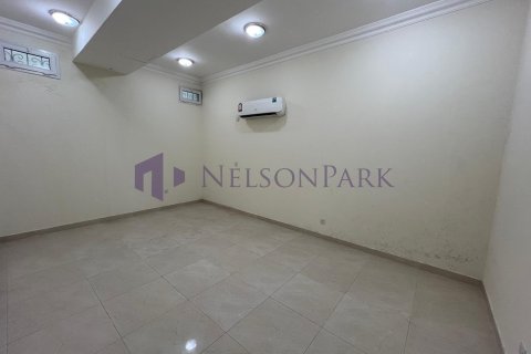 7 bedrooms Villa in Umm Salal Mohammed, Qatar No. 58268 13