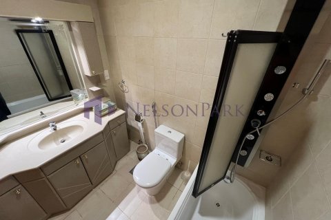 7 bedrooms Villa in Umm Salal Mohammed, Qatar No. 58268 5
