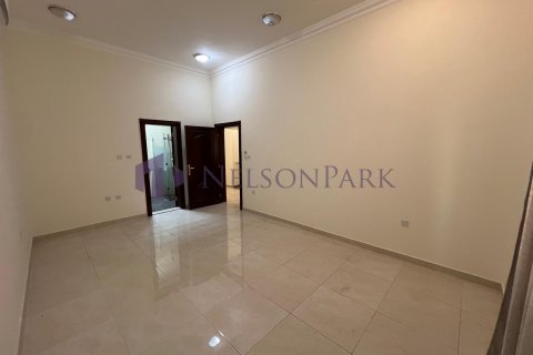 7 bedrooms Villa in Umm Salal Mohammed, Qatar No. 58268 21