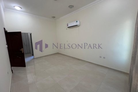 7 bedrooms Villa in Umm Salal Mohammed, Qatar No. 58268 18