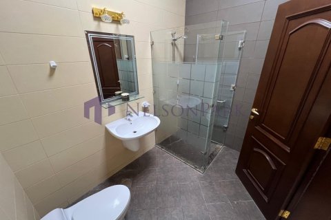 7 bedrooms Villa in Umm Salal Mohammed, Qatar No. 58268 20