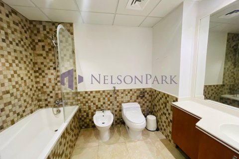 Apartment de 3 dormitorios en Doha, Qatar No. 58256 11