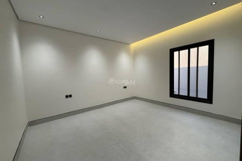 Villa de 5 dormitorios en Riyadh, Saudi Arabia No. 60692 20
