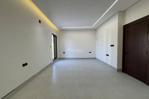 Villa de 5 dormitorios en Riyadh, Saudi Arabia No. 60692 25