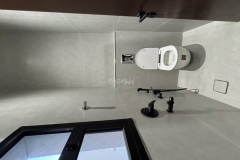 Villa de 5 dormitorios en Riyadh, Saudi Arabia No. 60692 9