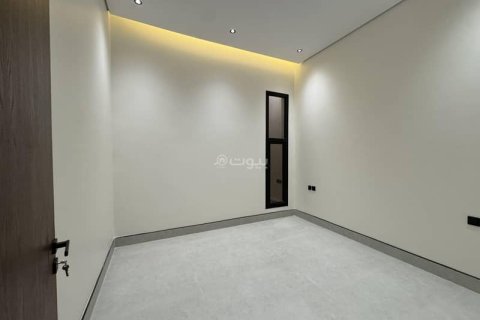 Villa de 5 dormitorios en Riyadh, Saudi Arabia No. 60692 17