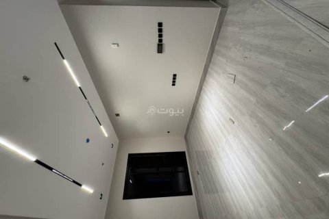 Квартира с 3 спальнями в Эр-Рияд, Саудовская Аравия №67463 5