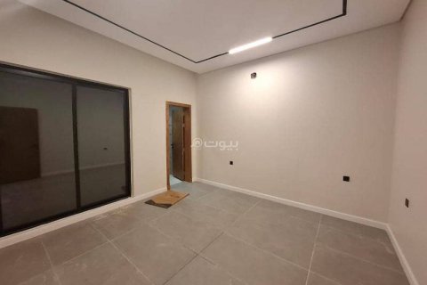 3 bedrooms Apartment in Riyadh, Saudi Arabia No. 67462 8