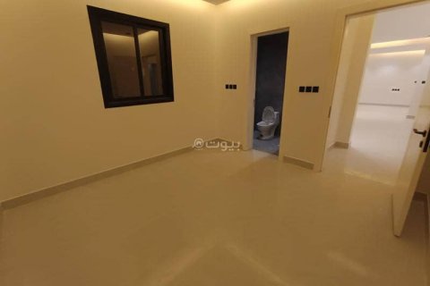 Villa de 4 chambres à Riyadh, Saudi Arabia No. 60242 5