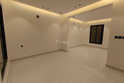 Villa de 4 chambres à Riyadh, Saudi Arabia No. 60242 13