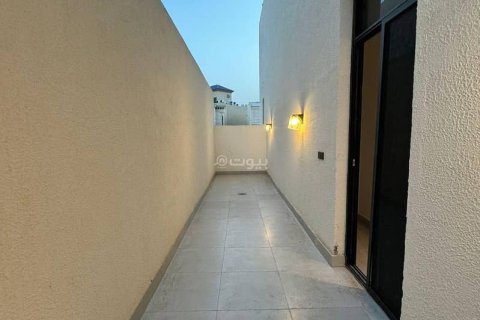 3 bedrooms Apartment in Riyadh, Saudi Arabia No. 60241 14