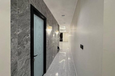 Villa de 8 dormitorios en Khobar, Saudi Arabia No. 59937 11