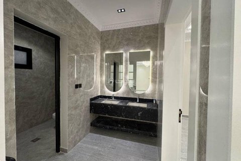 Villa de 8 dormitorios en Khobar, Saudi Arabia No. 59937 6