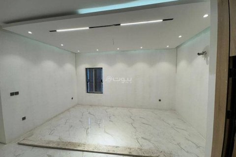 6 bedrooms Villa in Khobar, Saudi Arabia No. 59938 26