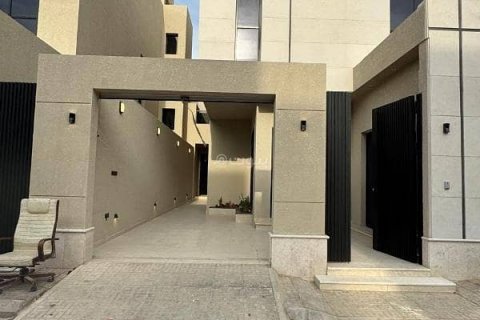 Villa de 6 dormitorios en Riyadh, Saudi Arabia No. 59936 3