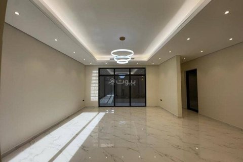 Villa de 6 dormitorios en Riyadh, Saudi Arabia No. 59936 15