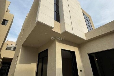 Villa de 6 dormitorios en Riyadh, Saudi Arabia No. 59936 4