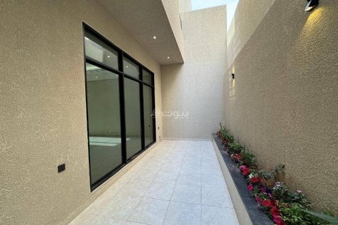 Villa de 6 dormitorios en Riyadh, Saudi Arabia No. 59936 18