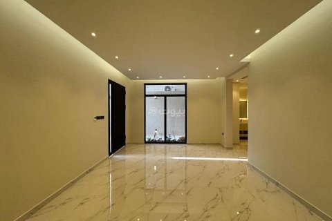 Villa de 6 dormitorios en Riyadh, Saudi Arabia No. 59936 9