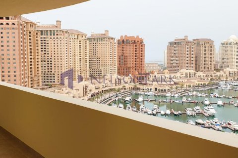 3 bedrooms Apartment in Doha, Qatar No. 58279 9