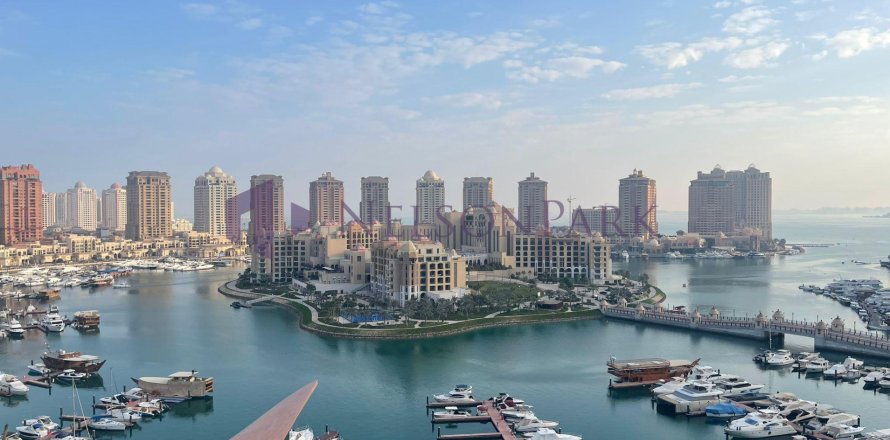 3 bedrooms Apartment in Doha, Qatar No. 58279
