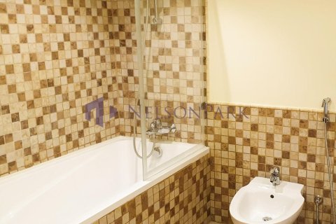 3 bedrooms Apartment in Doha, Qatar No. 58279 14