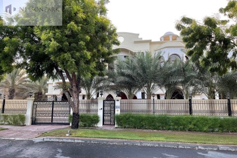 7 غرفة نوم  فيلا في Sector E, الإمارات العربية المتحدة رقم 42262