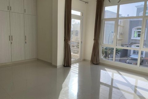 5 bedrooms Villa in Muscat, Oman No. 54409 3