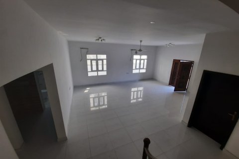 Villa de 5 dormitorios en Muscat, Oman No. 54405 4