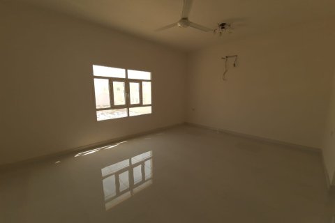 Villa de 5 dormitorios en Muscat, Oman No. 54405 3