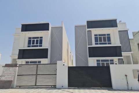 4 غرف نوم فيلا في مسقط , عُمان رقم 54408