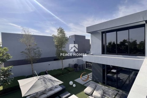 Вилла с 4 спальнями в Tilal City, ОАЭ №11297 16