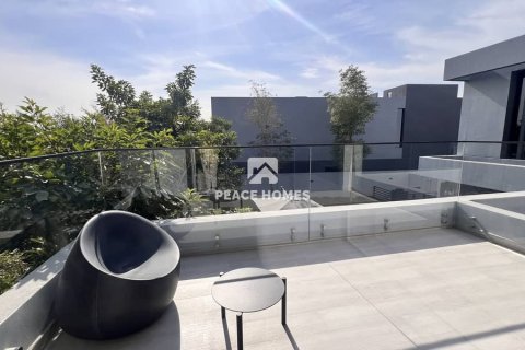Вилла с 4 спальнями в Tilal City, ОАЭ №11297 15