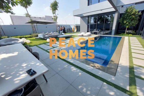Townhouse de 3 dormitorios en Tilal City, UAE No. 11292 3