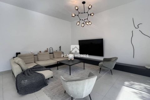 Вилла с 4 спальнями в Tilal City, ОАЭ №11295 5