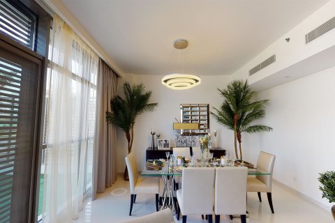 3 bedrooms Apartment in GOLF TOWN Dubai, UAE No. 95254